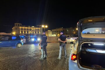 “Blu Friday”, controlli straordinari della Polizia contro guida pericolosa e schiamazzi notturni