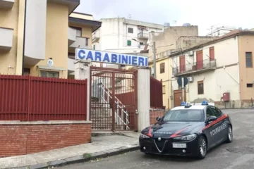 Benedetta e Domitilla ritrovate in un negozio a San Cataldo: le due sorelle trasferite in una comunità protetta
