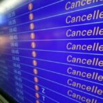 Emergenza Etna, aeroporto di Catania paralizzato: la lista aggiornata di tutti i voli cancellati e dirottati