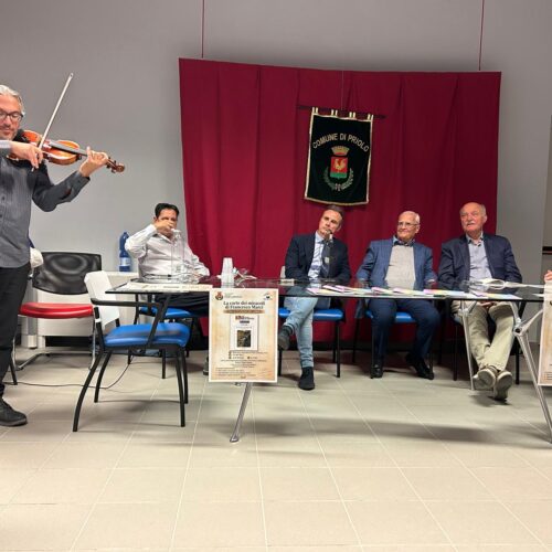 Priolo, un pomeriggio tra poesia e musica: presentato in biblioteca il libro «La Corte dei Miracoli» di Francesco Marcì