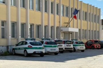 «Il territorio non è una discarica»: blitz della Polizia Provinciale a Siracusa, sequestrata area di 400 mq in contrada Carancino