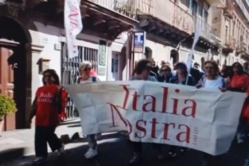 Parco degli Iblei: a Buccheri favorevoli in strada, contrari al Municipio