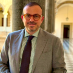 Un nuovo scuolabus per Sortino grazie alla Finanziaria regionale. Carta: «Servizio più stabile per le famiglie»