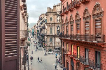 Palermo: One-Year Extension on Ban for New Minimarkets and Vending Machines in Historic Center – 73% Drop in Openings