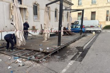 Ortigia: si rimuove un dehors abusivo