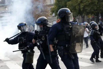 Sparatoria in una scuola ad Aubagne: quattordicenne spara con un fucile da caccia, feriti il preside e un’insegnante