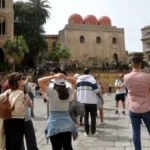 Palermo record di turisti: 1,4 milioni di presenze nei primi 6 mesi del 2026. Boom di stranieri e spesa digitale al top in Italia