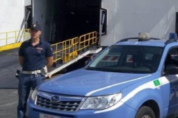 Catania: international drugs suspect detained by Border Police at port