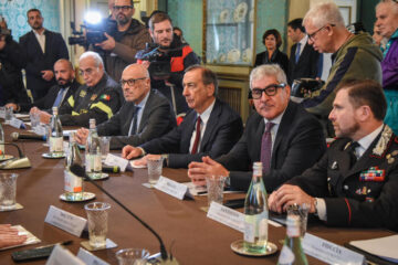 Devastazioni a Milano, identificati due minorenni tra cui un 11enne: Piantedosi invia 500 militari e smentisce regie occultate