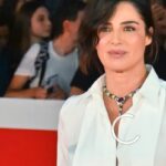 Festa del Cinema di Roma 2026: Luisa Ranieri incanta il red carpet in Stella McCartney e scarpe fucsia