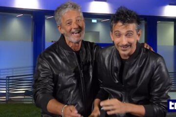 Fiorello torna in onda su Rai 1: lo show-incursione con Biggio in corso subito dopo il TG1
