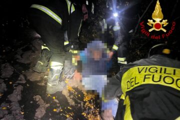 Etna, escursionista ferito nella grotta di Serracozzo: salvato dai Vigili del Fuoco e dal Soccorso Alpino