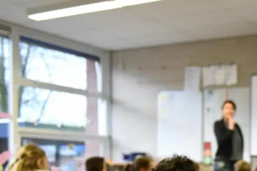 Tagli alla Scuola in Manovra, la Confsal insorge: «Cancellare la riduzione di quasi 7mila posti tra docenti e ATA»