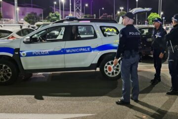 Spacciava droga: arrestato roller-shaker