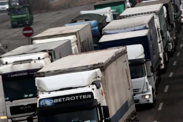 Caos trasporti e supermercati vuoti: stangata del Governo sui blocchi, le città del Sud rischiano il collasso