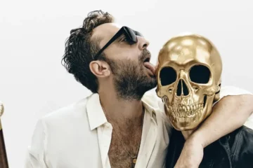Cesare Cremonini, grande attesa per l'”AMATOUR”: il calendario ufficiale dei palasport verificato su TicketOne