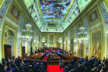 Sala d’Ercole, il centrodestra serra le file sulla manovra da 500 milioni: Muro contro muro con l’opposizione